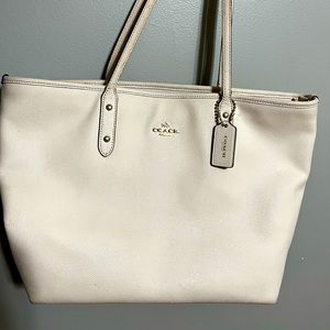 Coach white leather purse